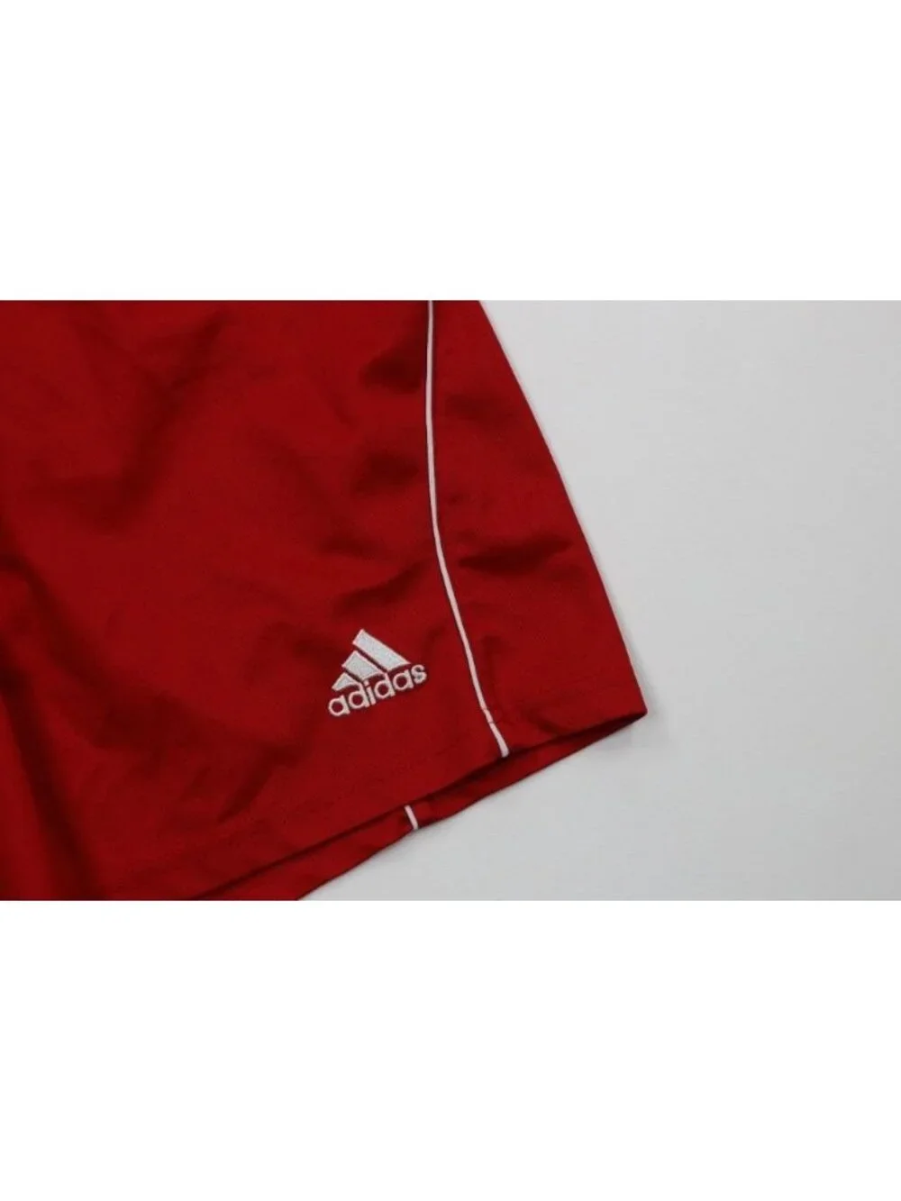 Vintage Y2K 2007 Adidas Mens Large Above Knee Running Jogging Soccer Shorts Red